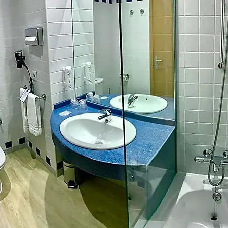 Express Ciudad De Ciencias, An Ihg Hotel Valencia