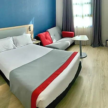 Express Ciudad De Ciencias, An Ihg Hotel