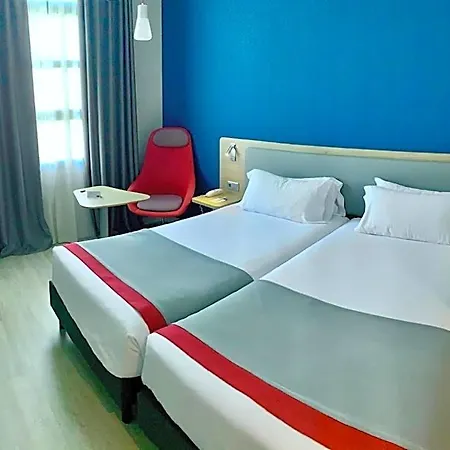 Express Ciudad De Ciencias, An Ihg Hotel Valencia