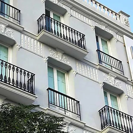 Hotel Blanq Carmen 3*