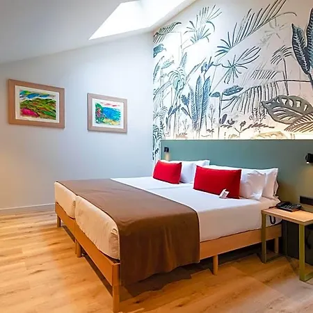 Hotel Dwo 4*