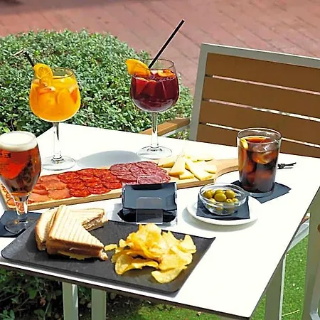 Hotel Dwo 4*