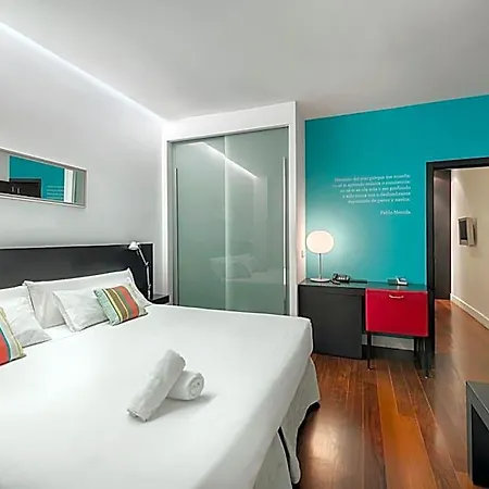 Atarazanas 4*