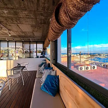 酒店 Atarazanas 4*