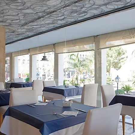 Atarazanas 4*