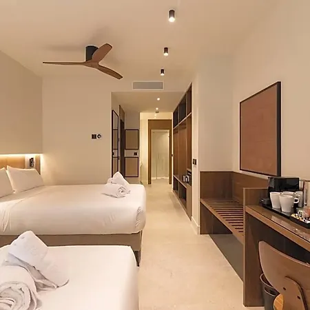 Moontels Colon Valencia