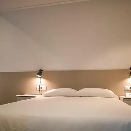 Host & Hotell