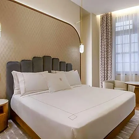 Grand Centenari, Valencia, Autograph Collection Hotel 5*