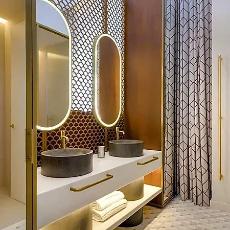 Grand Centenari, Valencia, Autograph Collection Hotel 5*