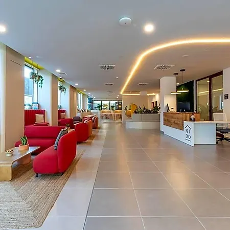 Apartahotel Nido Malvarrosa 3*