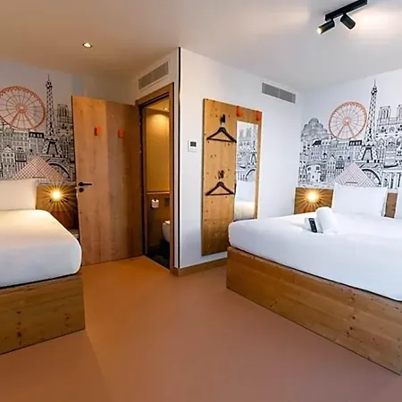 Easyhotel Ciutat Vella