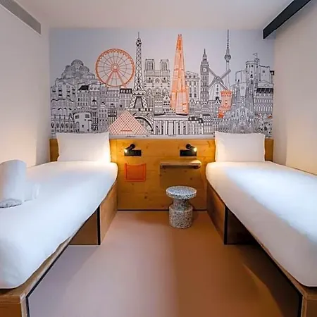 Easyhotel Ciutat Vella Hotel