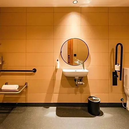 Easyhotel Ciutat Vella