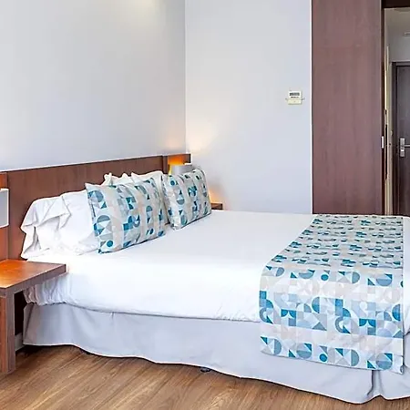 Olympia Universidades Hotell 3*