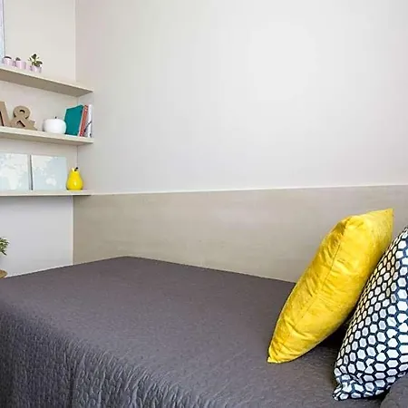 Residencia Universitaria Resa Damia Bonet Valence