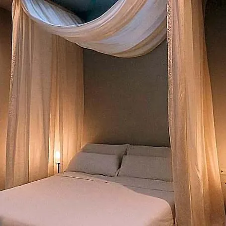 Nuit Hotel 2*