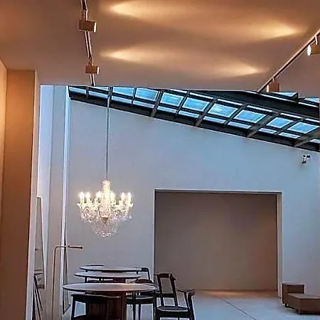 Nuit Hotel