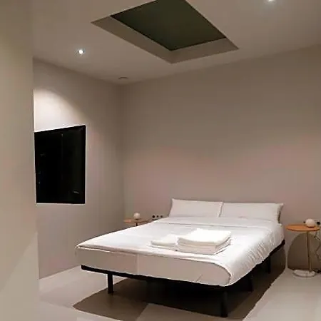 Nuit فندق فالنسيا