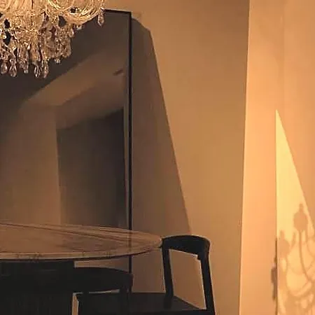 Nuit Hotel
