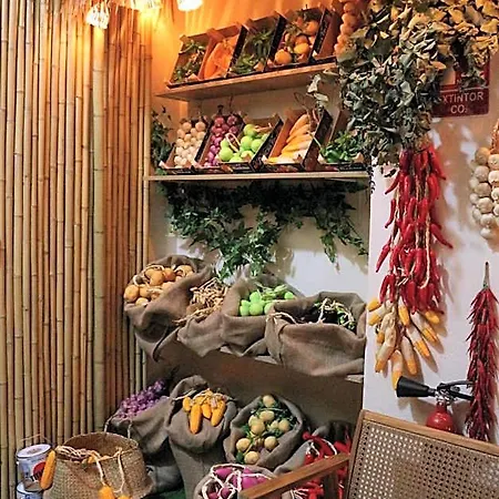 فندق The Pod Village *