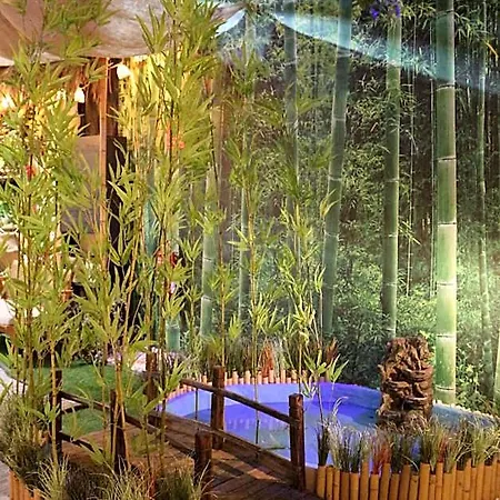 The Pod Village * فالنسيا