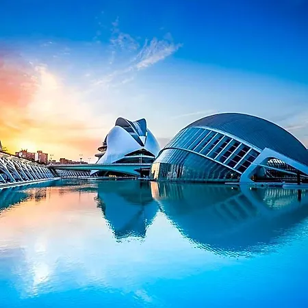 Comodo Ciudad De Artes Wifi Ac アパート バレンシア