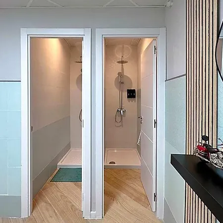 ホステル The Pod Blasco バレンシア