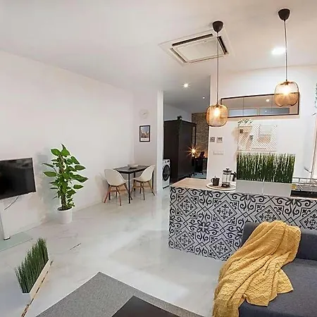 Artistic Digital Retreat-great Location Near Metro فالنسيا