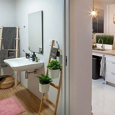 Artistic Digital Retreat-great Location Near Metro فالنسيا