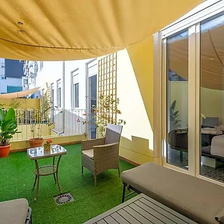 Gorgeous With A Large Private Terrace Apart Otel Valensiya