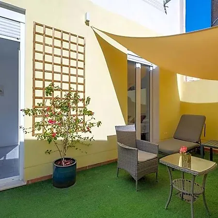 Gorgeous With A Large Private Terrace Apart Otel