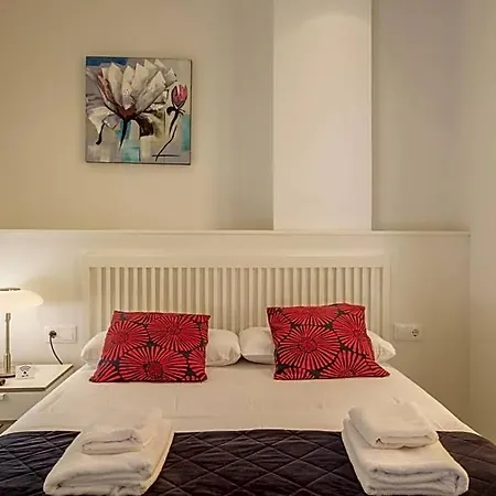 Gorgeous With A Large Private Terrace Valensiya