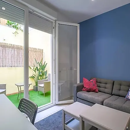 Sunny,private Terrace,wheelchair Access アパートホテル