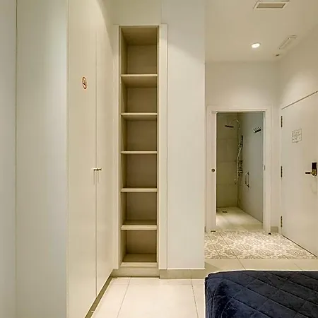 Sunny,private Terrace,wheelchair Access アパートホテル