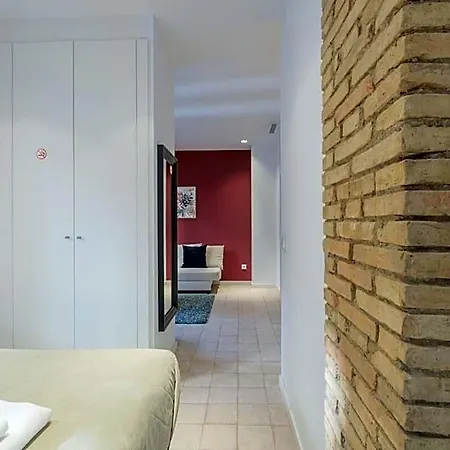 شقة فندقية Modern Close To Centre 4*