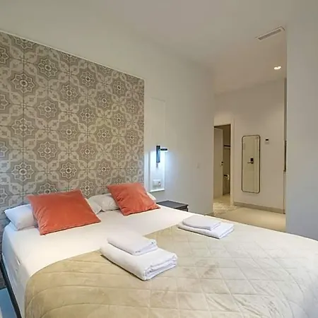 Chic & Comfortable Apartment, Private Terrace Aparthotel Valencie
