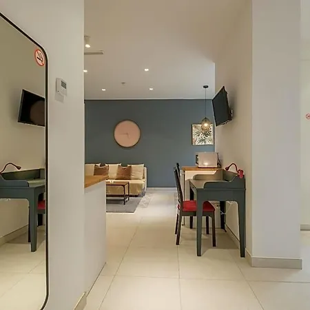 Chic & Comfortable Apartment, Private Terrace 4* Valencie
