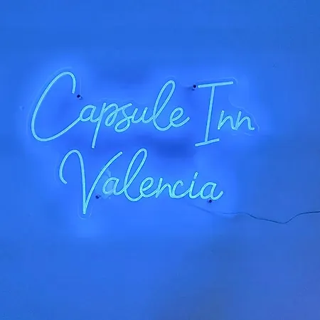 Capsule Hotel Cápsula 2*
