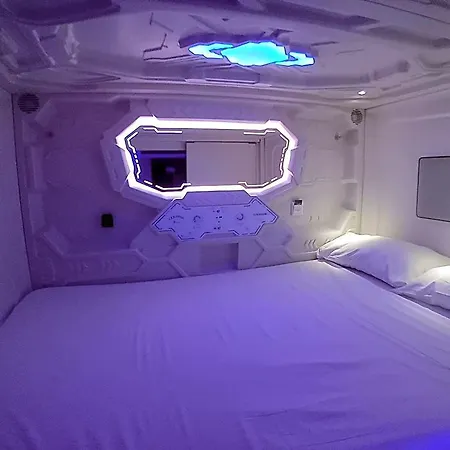 Capsule Valência