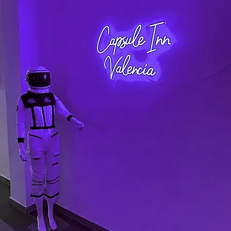 Capsule 2* Valência