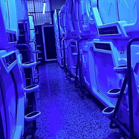 Capsule Hotel Cápsula Valência