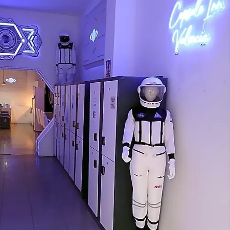 Capsule