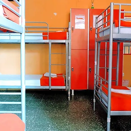 Feetup Backpackers Hostel Valensiya