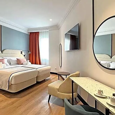 Soho Boutique Turia Hotel 4*