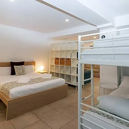 Aparthotel Bet - Abastos 3*