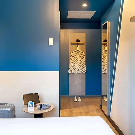 Ibis Budget Centro Puerto Валенсия