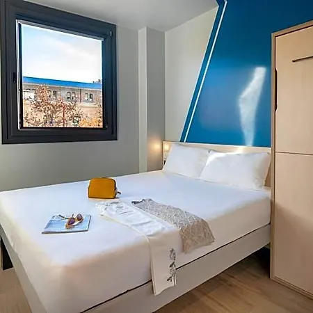 Отель Ibis Budget Centro Puerto Валенсия