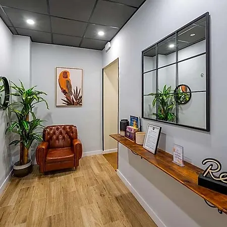 بيت شباب The Venue Boutique