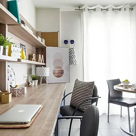 بيت شباب Residencia Universitaria Resa La Concepcion *