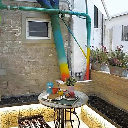 Bed & Breakfast Art&flats *